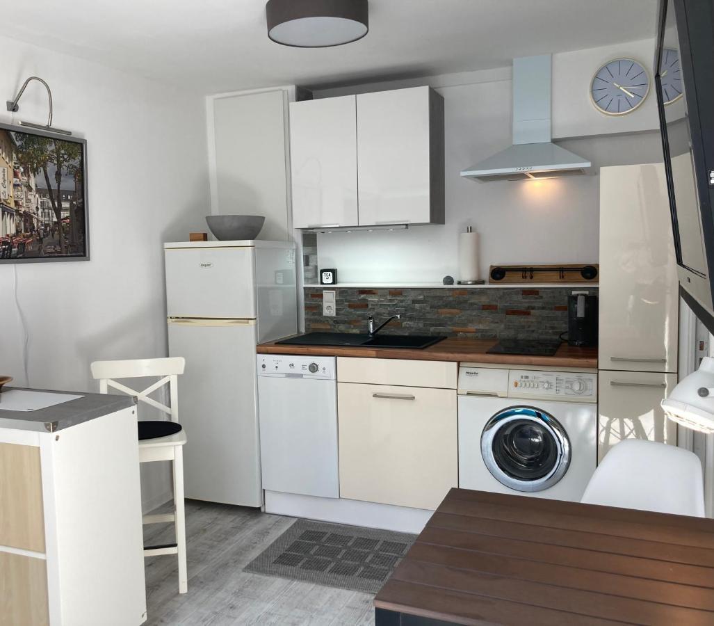 Saarpartments: Adult-Only Business & Holiday Flats with Netflix Saarbruecken Exterior photo
